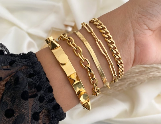 how to keep gold bracelets from tarnishing