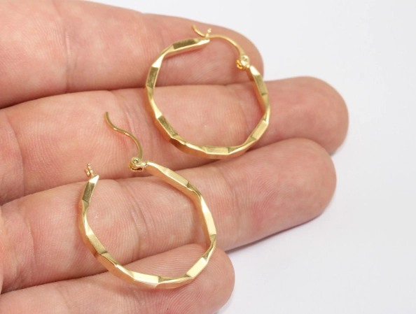 big gold hoop earrings