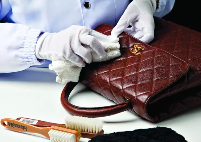 DIY leather conditioner for bags