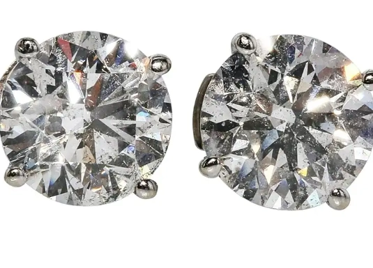 2 carat diamond earrings yellow gold