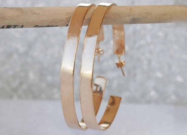 large gold hoop earrings