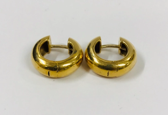 18k gold hoop earrings