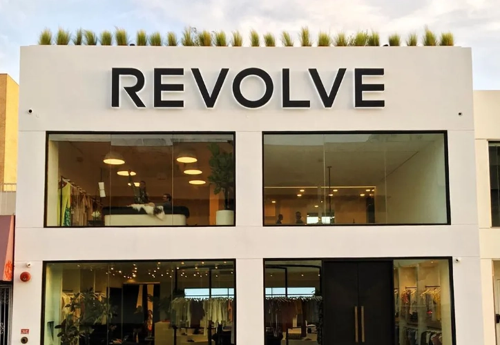Revolve customer service