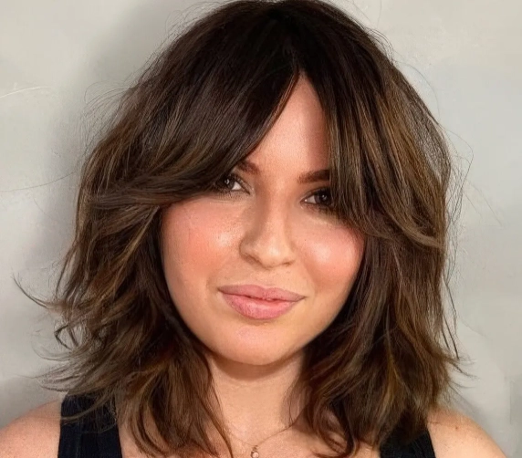 how to style curtain bangs