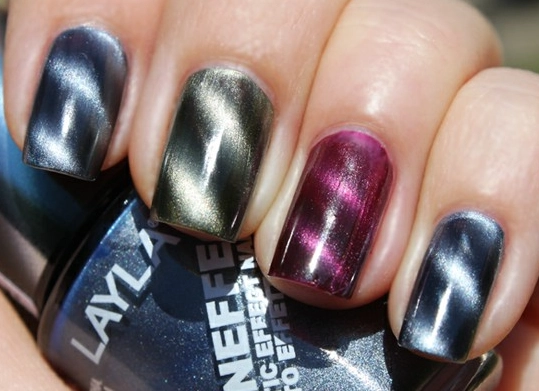 how to use magnet nail polish