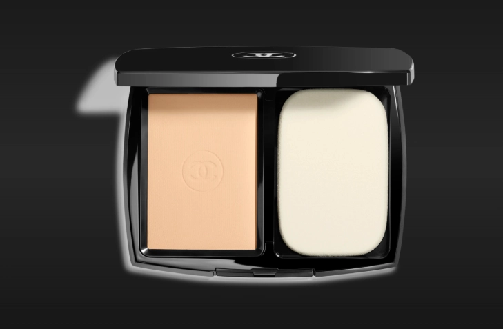 Chanel foundation