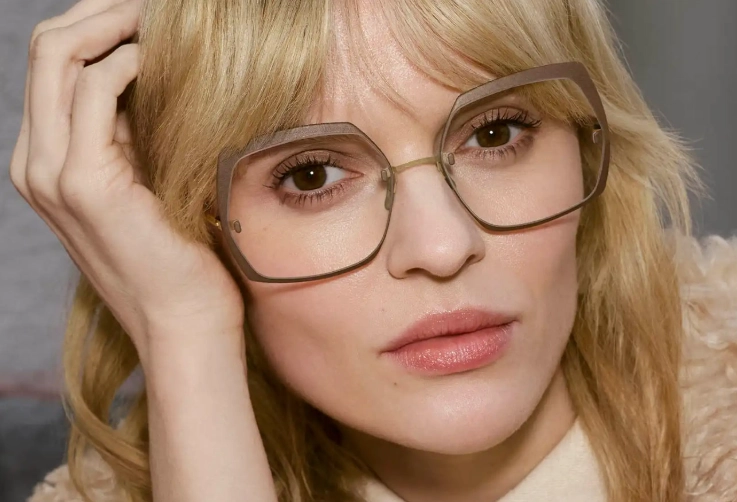 current eyewear trends