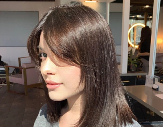 medium length curtain bangs