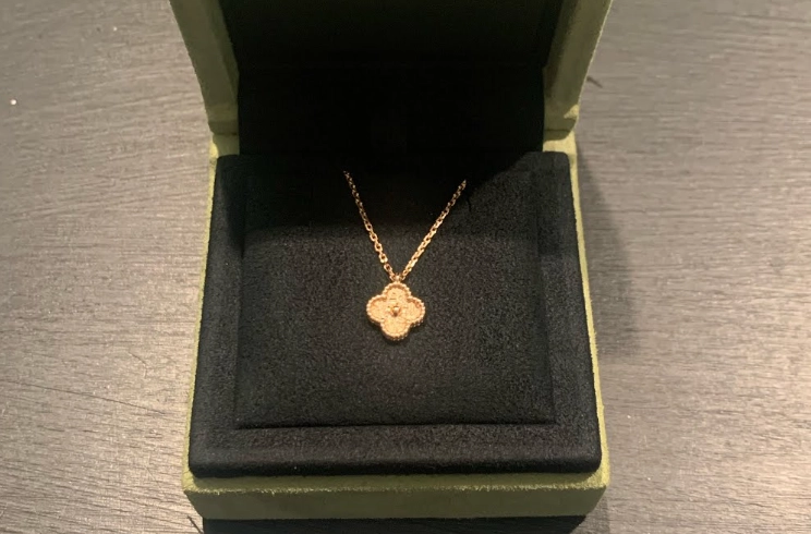 Sweet Alhambra pendant gold