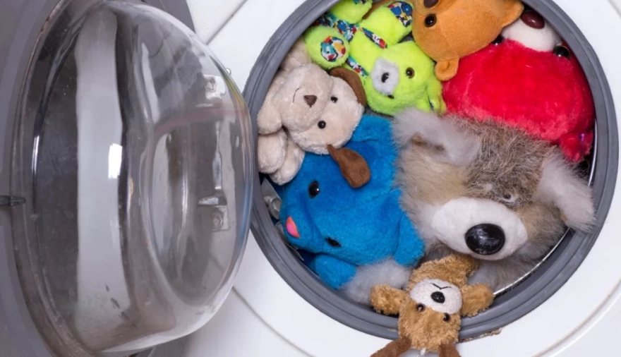 cleaning stuffed animals