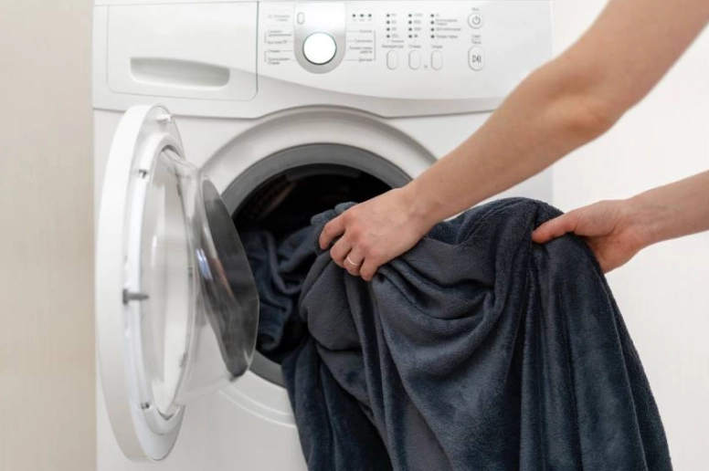 weighted blanket cleaning