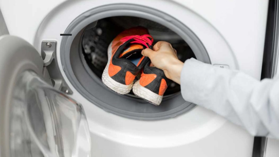 clean sneakers in washer