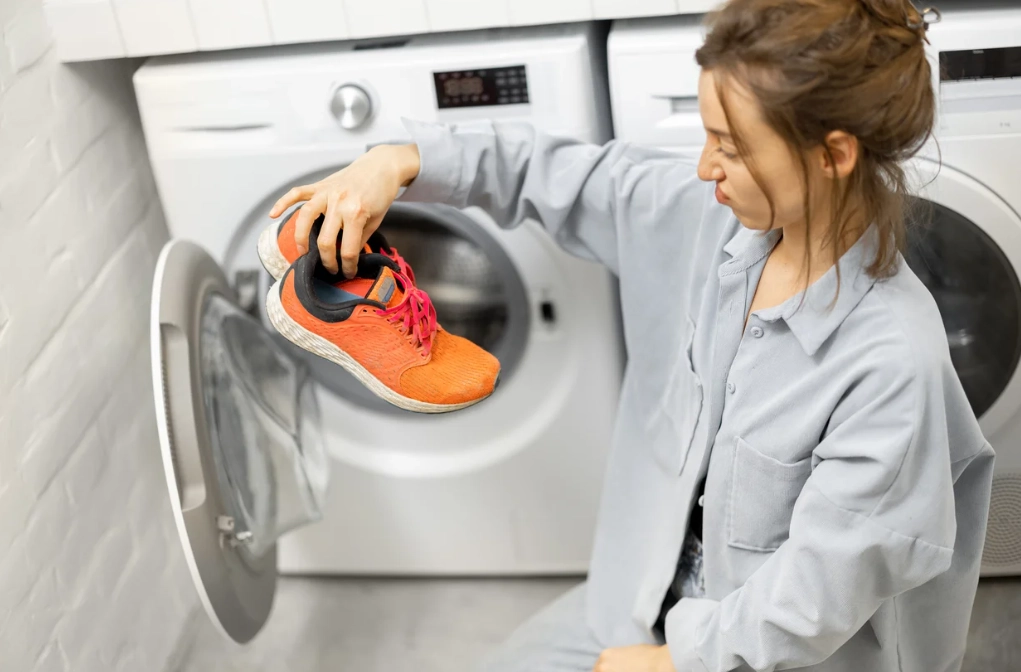 how to wash shoes in washer