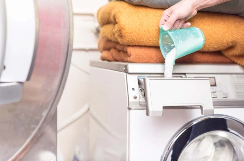 weighted blanket cleaning