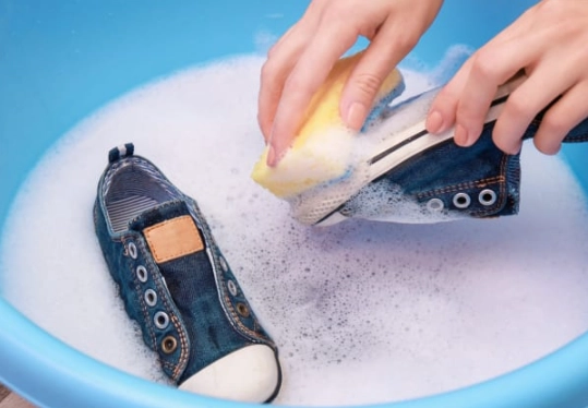 how to clean sneakers