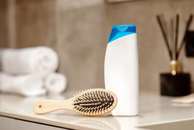 cleaning hair brushes cleaning hair brushes