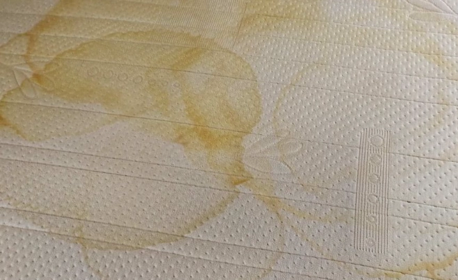 remove urine stain from mattress