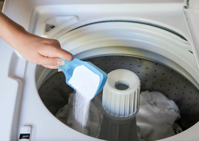 whites turning yellow