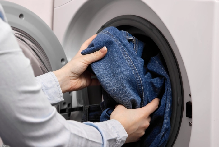 How to Wash Jeans: The Expert Guide to Clean, Long-Lasting Denim