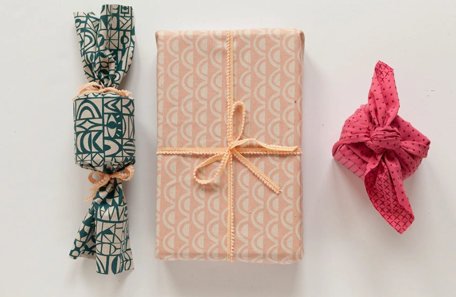 how to wrap gifts with fabric