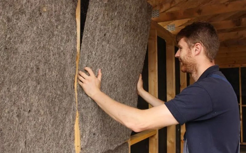 wool vs synthetic insulation